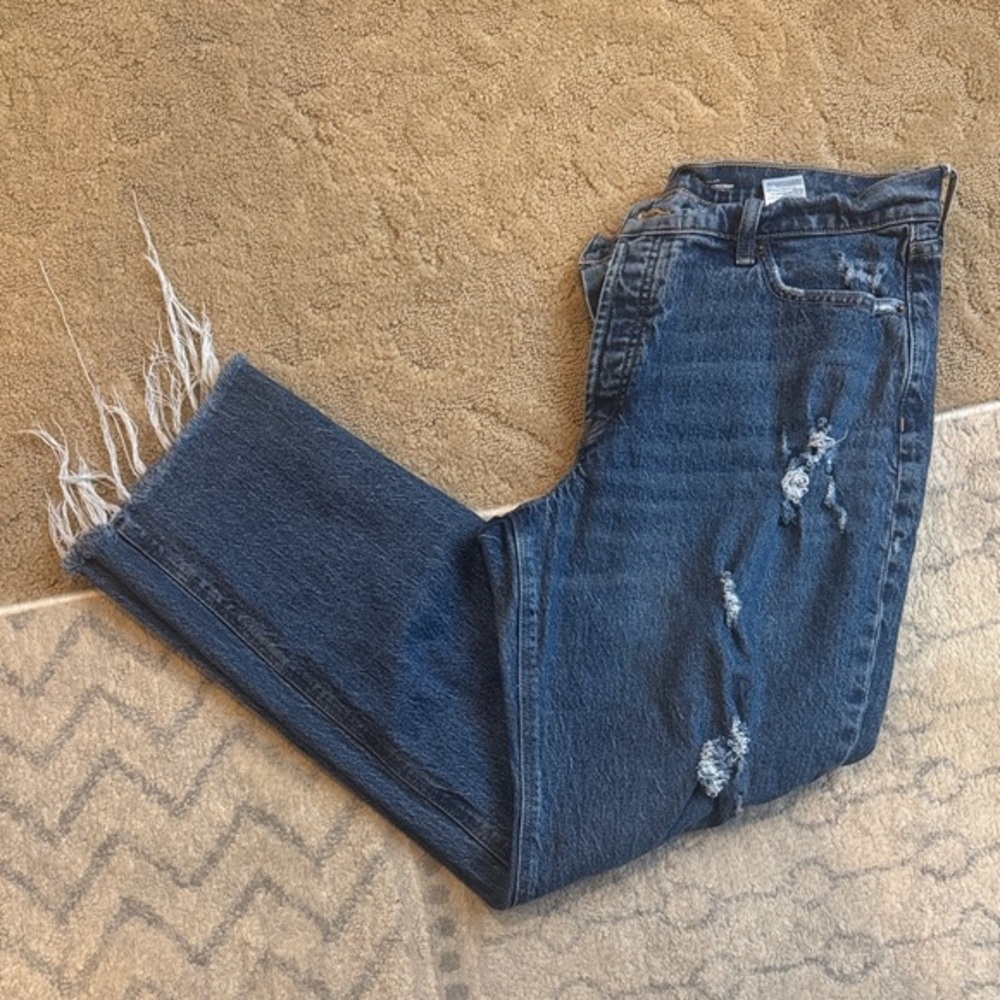 Old Navy Women's Straight Leg Jeans - Distressed Blue